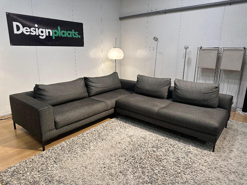 Antraciet Aikon Lounge Hoekbank – Design on Stock, Overige maten, Hoekbank, Ophalen of Verzenden, Zo goed als nieuw