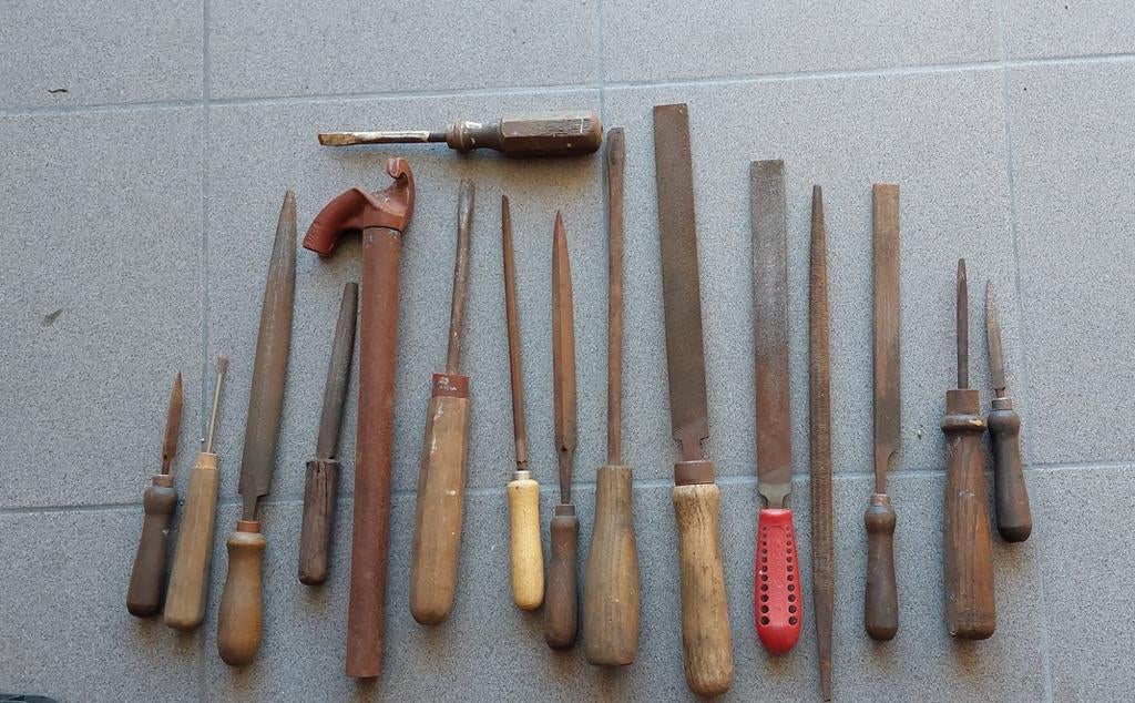 Beau lot d'outils anciens. 16 pièces, Bricolage & Construction, Outillage | Outillage à main, Enlèvement, Utilisé