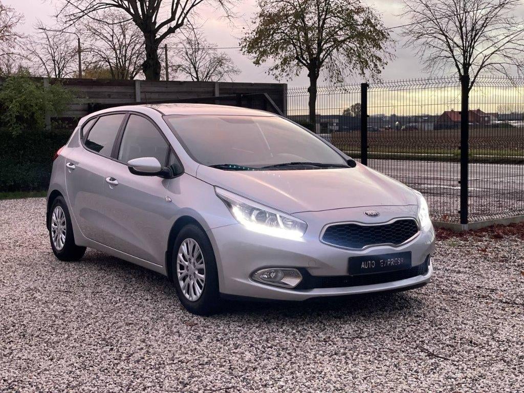 Kia Ceed/1.6 Benzine/Clima/Garantie/***, Auto's, Kia, 1591 cc, 99 kW, Euro 5, 4 deurs