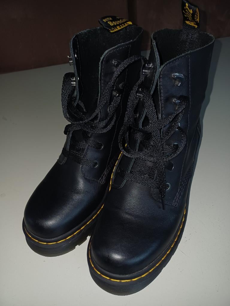 Bottes à talons à la mode pour femmes Doc Martens, Comme neuf, Dr. Martens, Boots et Botinnes, Noir