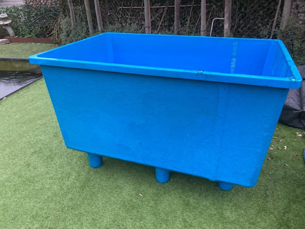 Bac de quarantaine de 1500 litres, Enlèvement, Utilisé, Plateau d'étang