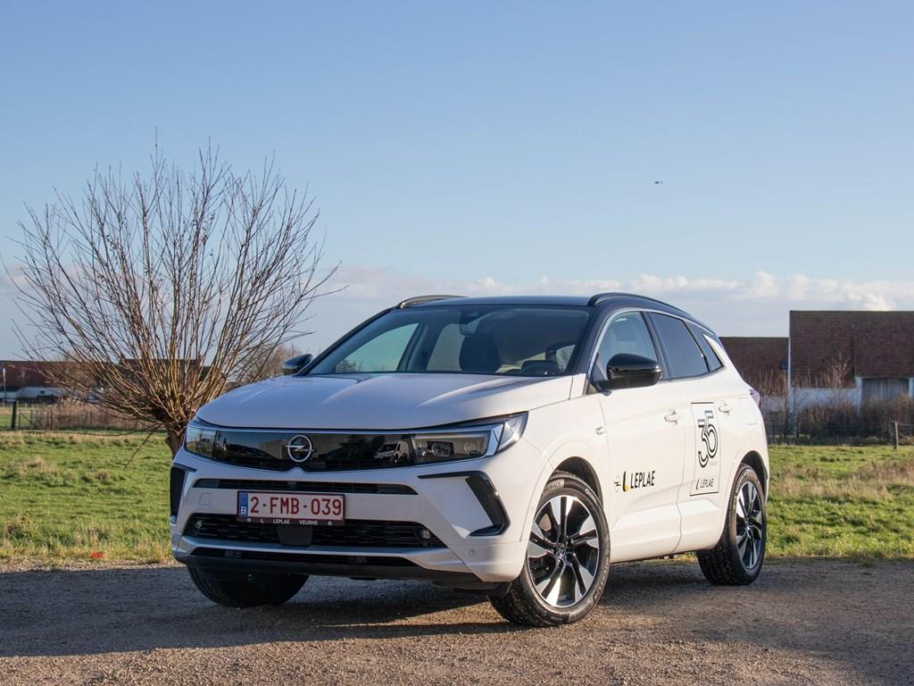 Opel Grandland 1.6T 180PK|PLUG-IN HYBRIDE|DEMO|LEDER|BUSSIN, Auto's, Opel, Automaat, 5 zetels, 5 deurs, Hybride Elektrisch/Benzine