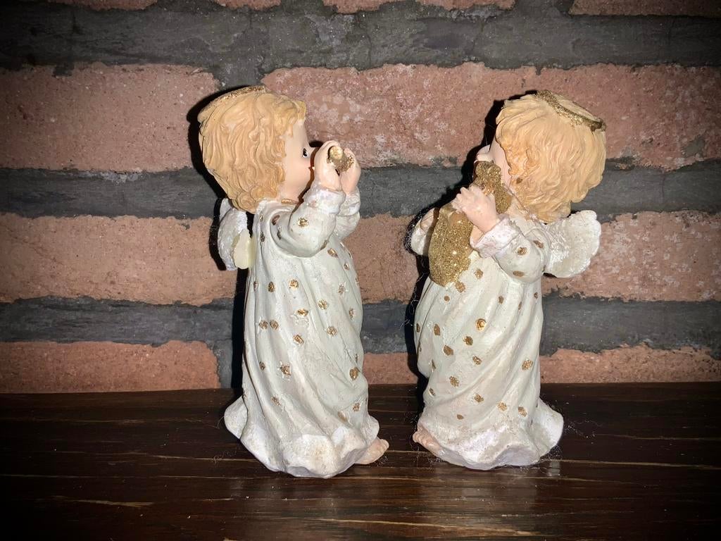 2 muzikale engeltjes in biscuit., Ophalen, Gebruikt