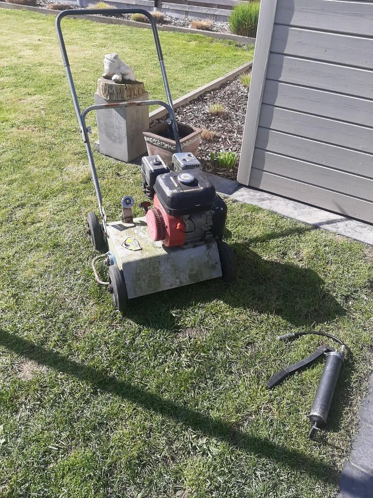 Te huur ontmosser, Enlèvement ou Envoi, Comme neuf