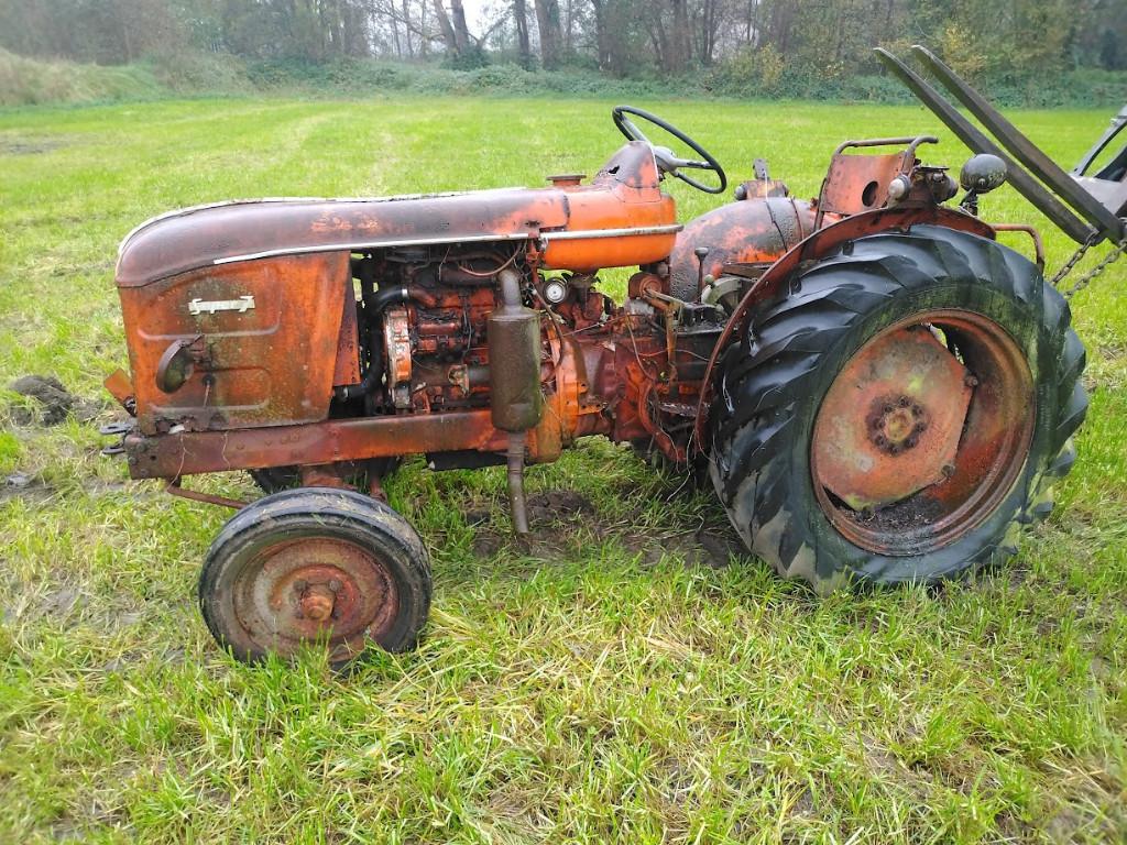 Renault Super 7, Zakelijke goederen, Landbouw | Tractoren, Ophalen, Renault