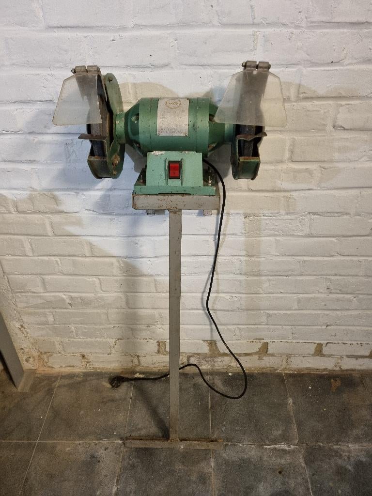 Touret à meuler/meuleuse (Perel) avec pied, Bricolage & Construction, Outillage | Meuleuses, Enlèvement, Utilisé, Moins de 700 watts