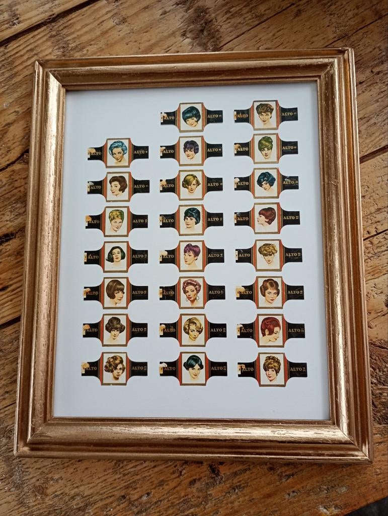 Vintage sigarenbandjes in kader, haartooien, Ophalen of Verzenden, Gebruikt