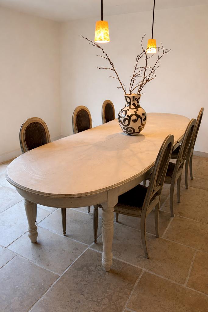 Eiken tafel 1,85m tot 2,85m en stoelen, mooi gepatineerd, Maison & Meubles, Salles à manger complètes, Enlèvement, Utilisé, Landelijk antique