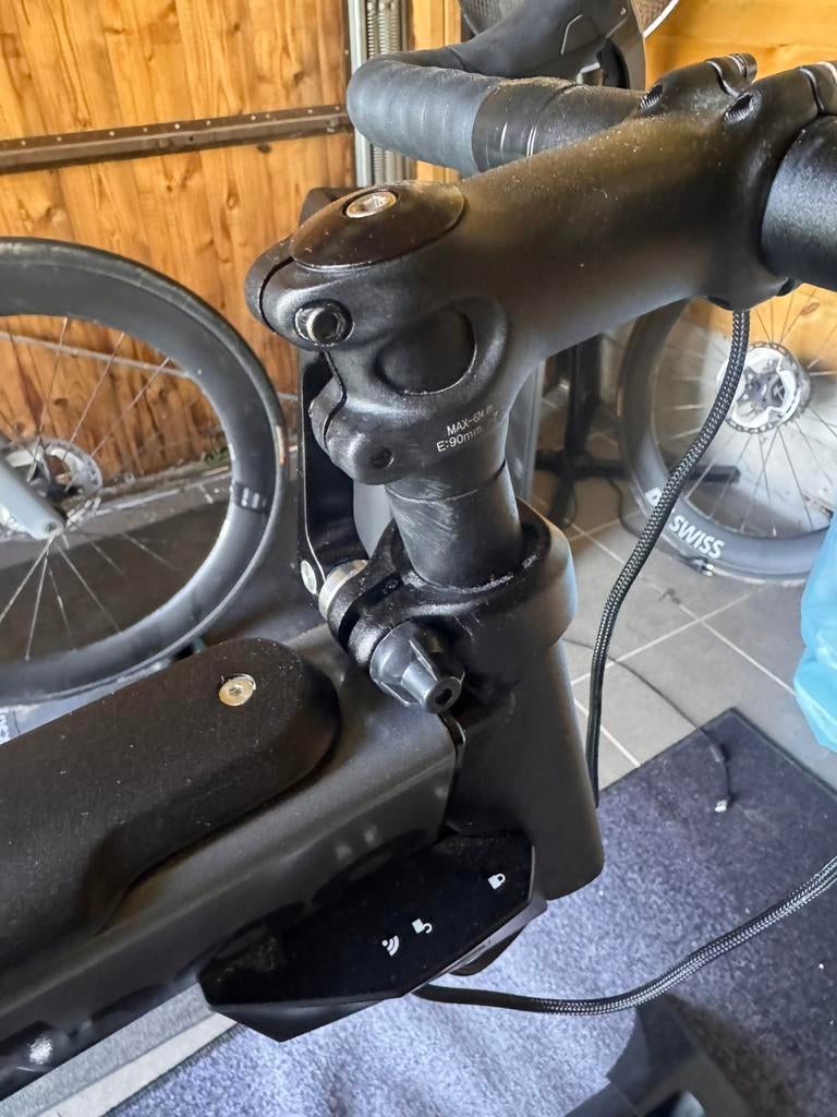 Wahoo Kickr bike, Sports & Fitness, Cyclisme, Utilisé, Autres types, Enlèvement