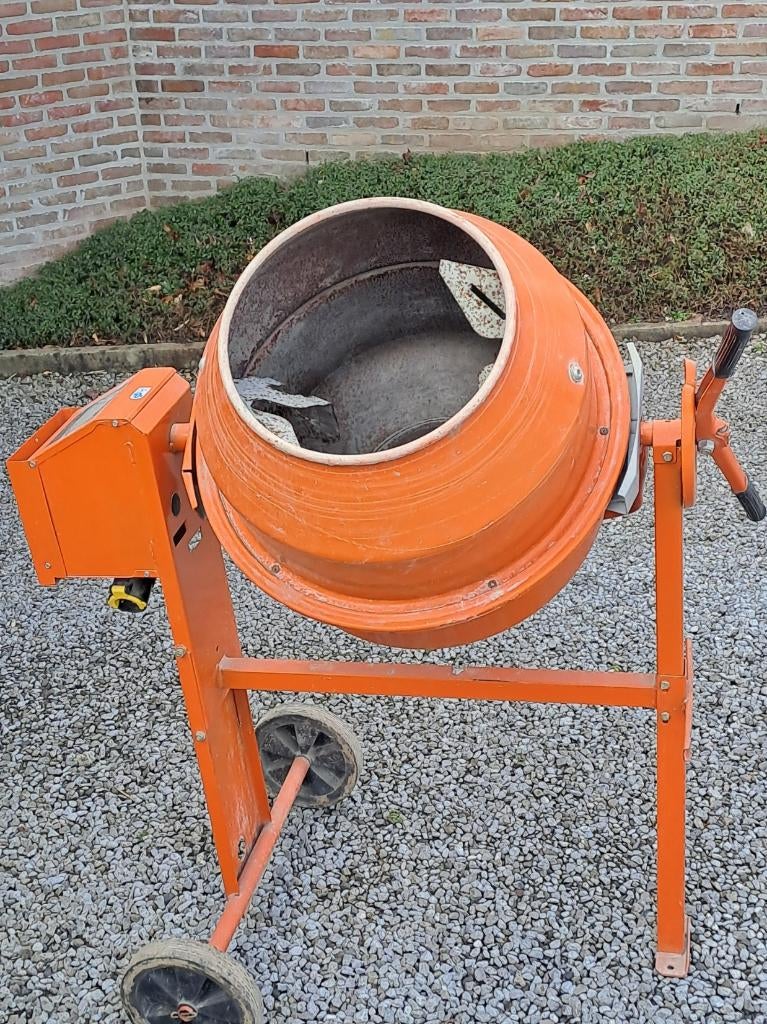 Bétonnière électrique, Doe-het-zelf en Bouw, Betonmolens, Ophalen, Zo goed als nieuw