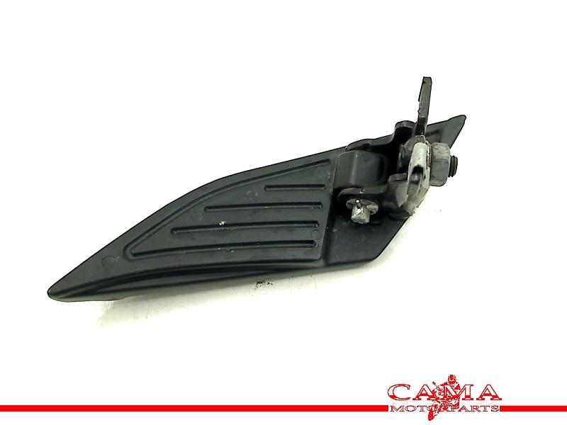 REPOSE PIEDS SUPPORT ARRIÈRE GAUCHE Piaggio Medley 125 ABS, Motos, Dhr. S. di Majo, Utilisé, Info@cama-motorparts.nl, P.J. Troelstraweg 8 8
3144 CX  MAASSLUIS, NL