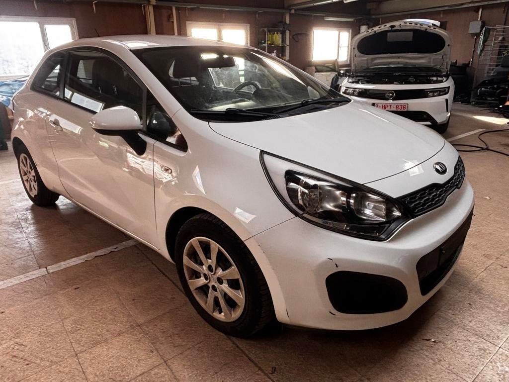 Kia Rio 1.2 benzine/80000km/word gekeurd met carpass, Auto's, Voorwielaandrijving, Euro 5, Stof, 4 cilinders