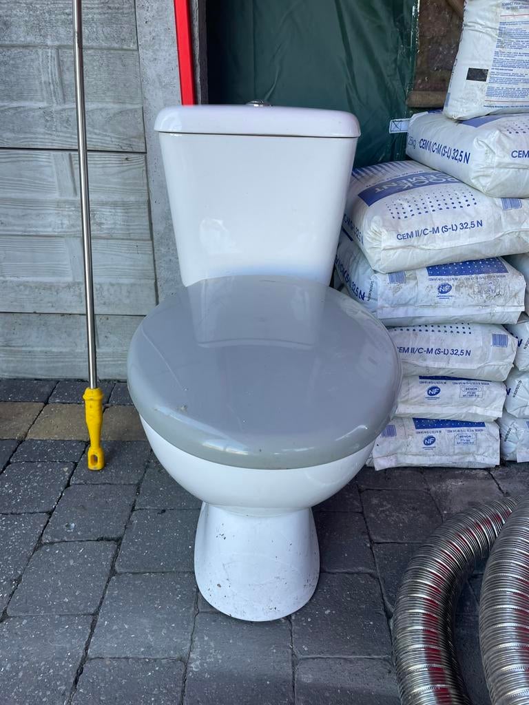 WC COMPLET AVEC CHASSE, Bricolage & Construction, Enlèvement, Comme neuf