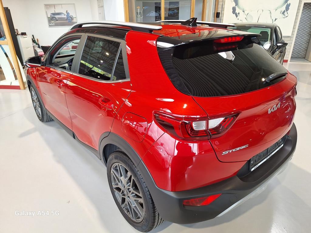 Kia Stonic STONIC MILD-HYBRID - 40M KIA WARRANTY - LEZ VALID, Auto's, Kia, Automaat, https://public.car-pass.be/vhr/559b74ae-455c-47aa-a73c-f123c2d4939e