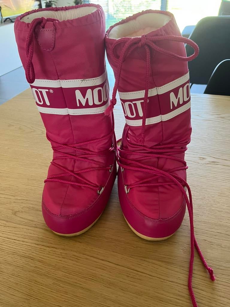 Moon Boot, Kleding | Dames, Wintersportkleding, Ophalen, Zo goed als nieuw, Maat 36 (S), Overige typen