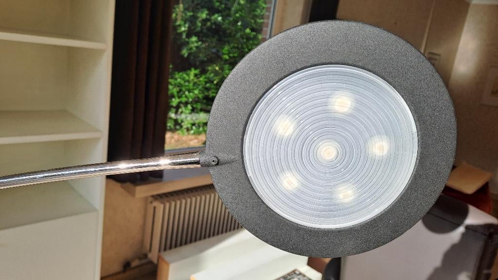 Moderne staanlamp, Huis en Inrichting, Lampen | Vloerlampen, Ophalen