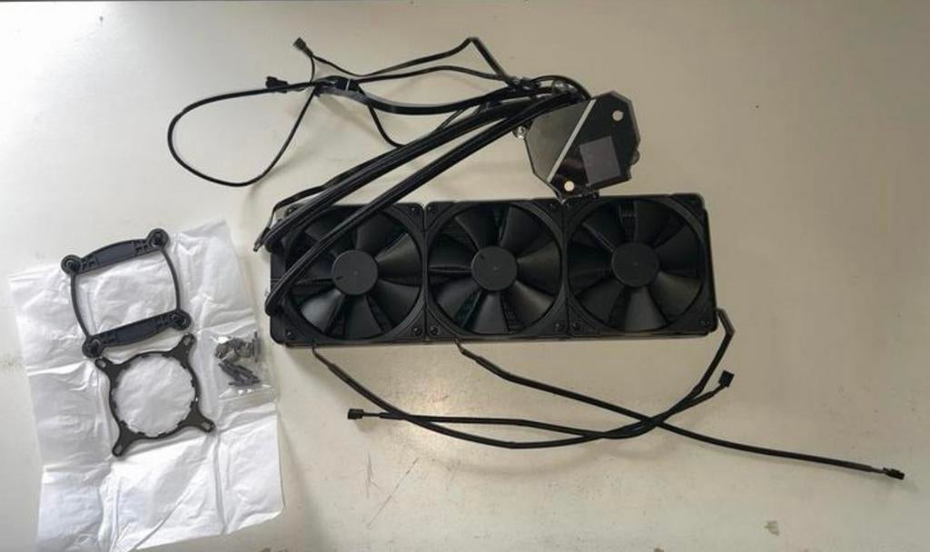 asus rog strix cpu cooler black Edition, Computers en Software, Computerkoelers, Ophalen of Verzenden, Gebruikt, Waterkoeling