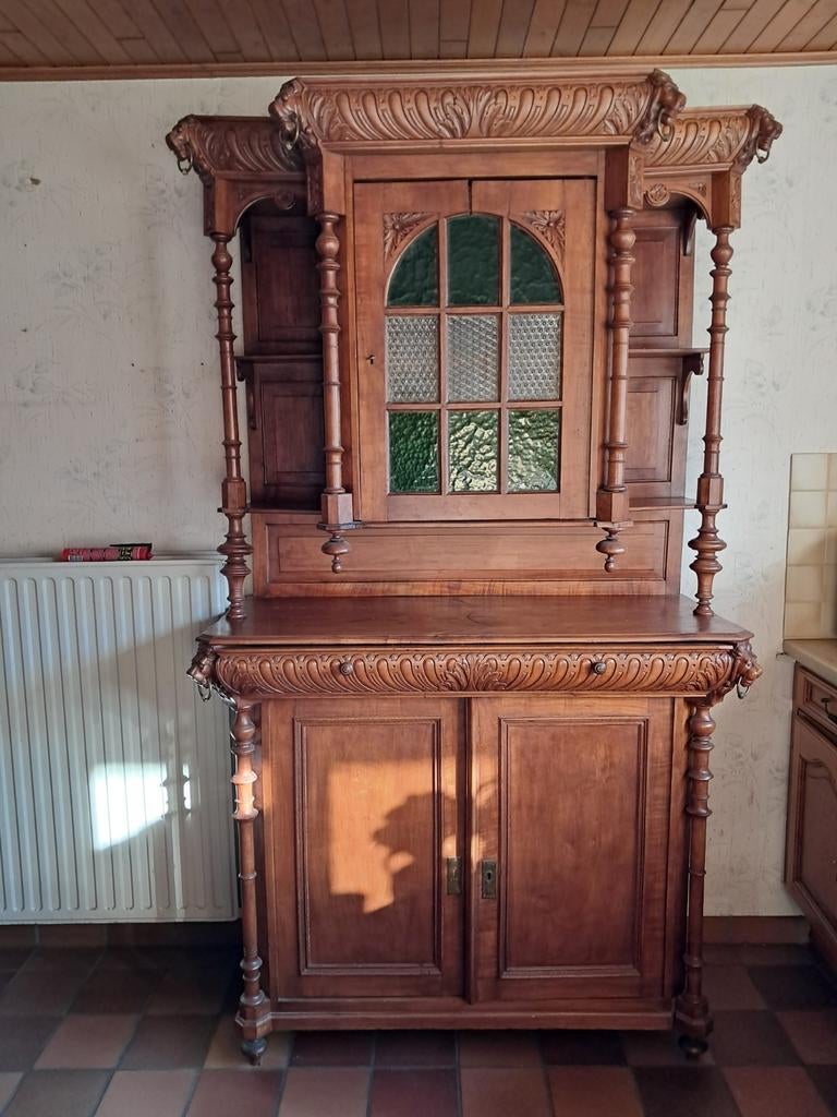 Antieke kast, Ophalen