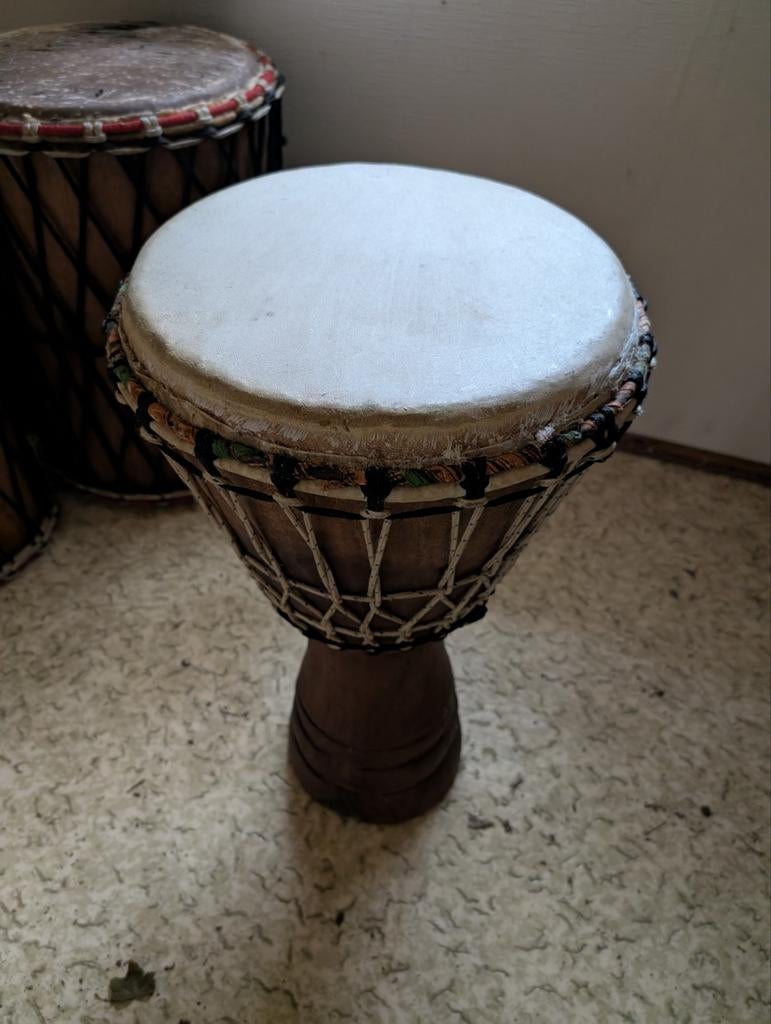 Djembe trommel, Ophalen, Gebruikt, Trommel