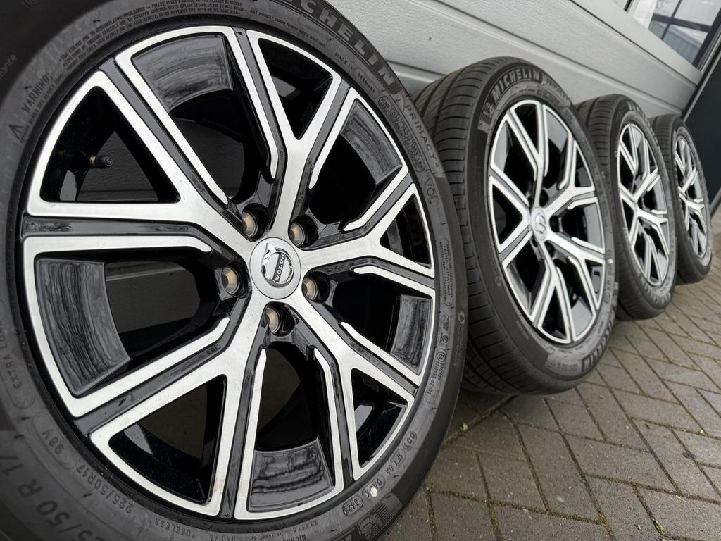 17 inch Volvo S40 S60 V40 V60 Hybrid cross country velgen, Gebruikt, -, -, Banden en Velgen
