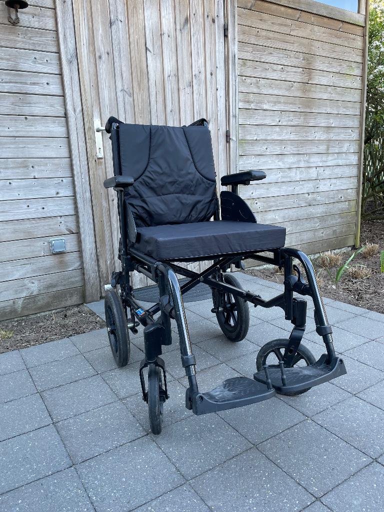 Invacare transport rolwagen action 3 - 12 inch achterwielen, Diversen, Ophalen, Inklapbaar, Gebruikt, Duwrolstoel
