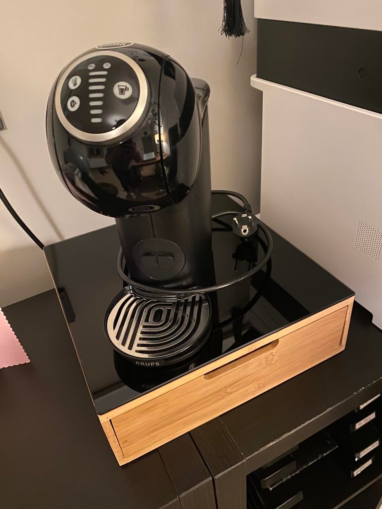 Dolce Gusto, Electroménager, Cafetières, Comme neuf, Dosettes et capsules de café, Cafetière, 2 à 4 tasses, Réservoir d'eau amovible