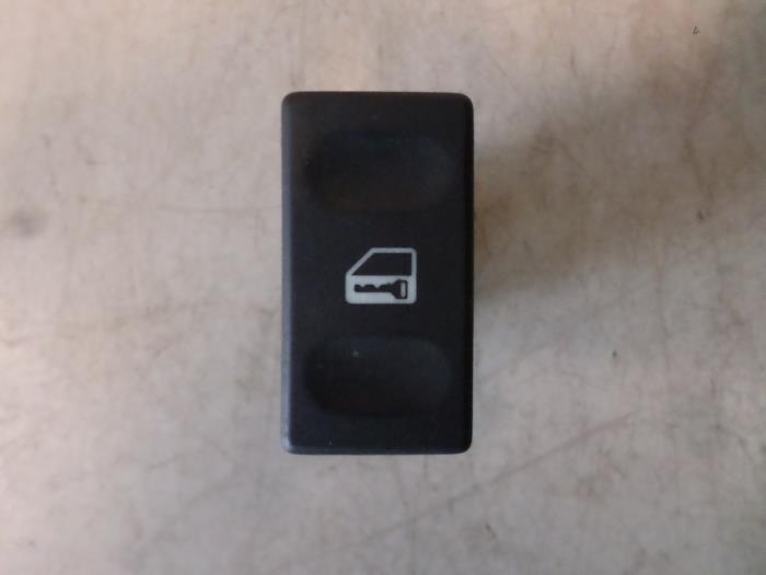 Schakelaar van een Landrover Discovery (Discovery 99-), Auto-onderdelen, -, -, Ophalen of Verzenden, -