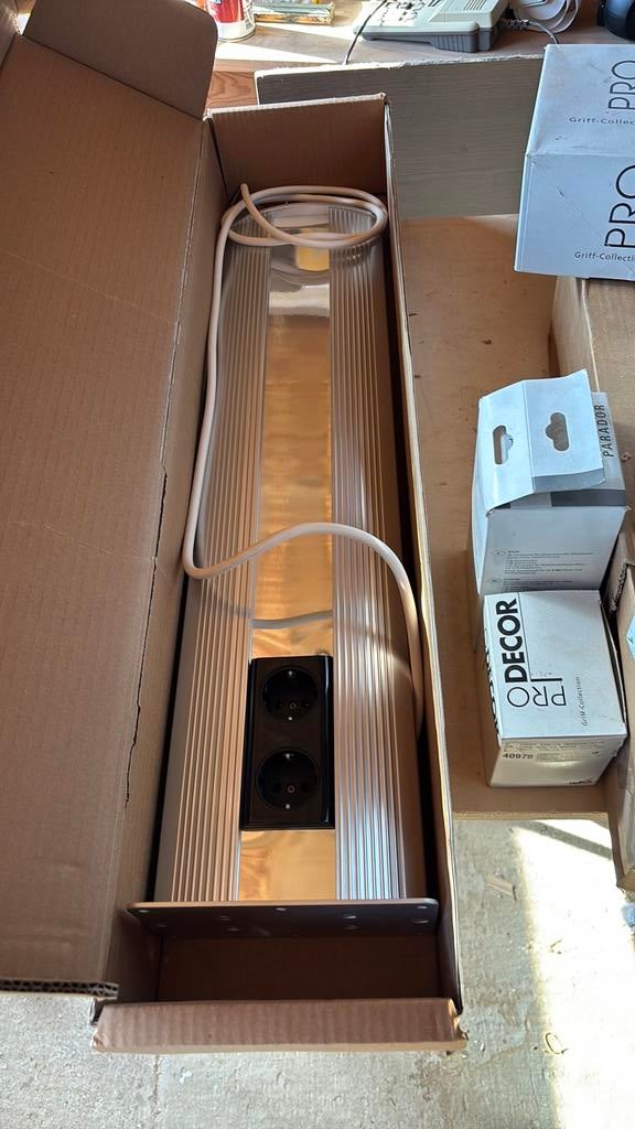 Poten wit eik aluminium, Ophalen, 50 tot 100 cm, 50 tot 75 cm, Rond