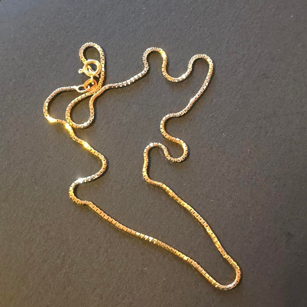 Chaîne en OR 18K 41cm 5.7g d'excellente qualité, Bijoux, Sacs & Beauté, Bijoux anciens, Or