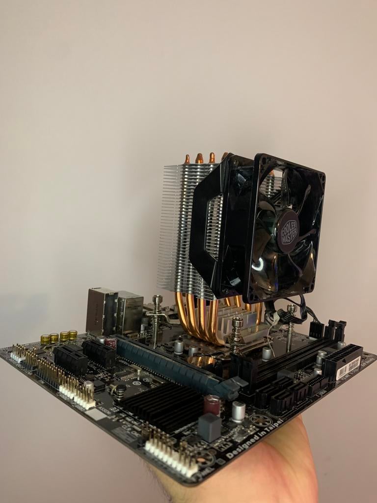 Carte mère DDR4 + processeur Intel i5 7e gen (INCLUS!), Informatique & Logiciels, Enlèvement ou Envoi, Utilisé, Intel, DDR4