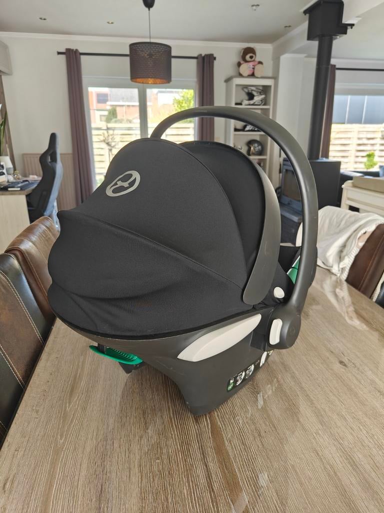 Maxi-Cosi babystoel met 2 isofix houders, Kinderen en Baby's, Autostoeltjes, Ophalen, Overige merken, Isofix