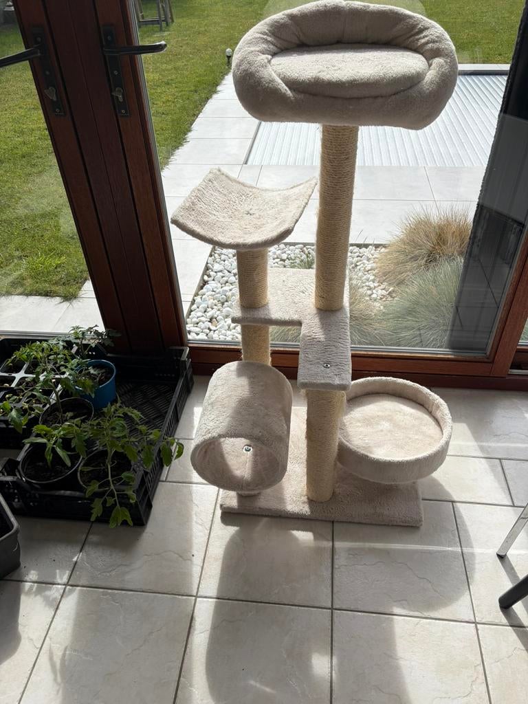 Krabpaal kat, Ophalen, Krabpaal