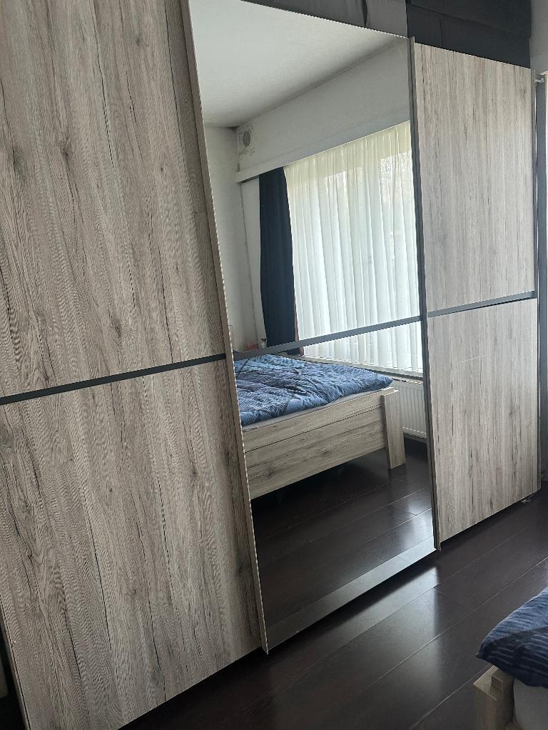 Kleerkast, Ophalen, Gebruikt