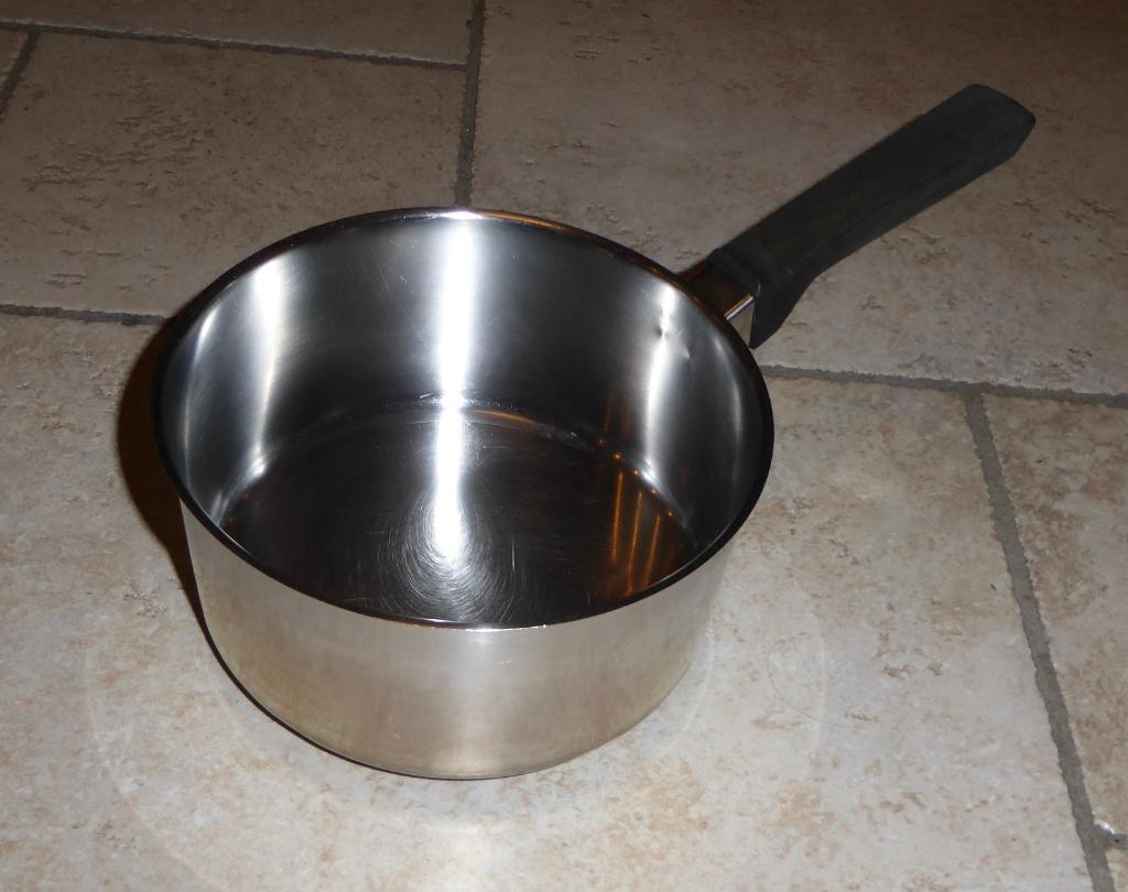 Steelpan " De Meyere " 16 cm, Huis en Inrichting, Keuken | Potten en Pannen, Ophalen, Zo goed als nieuw