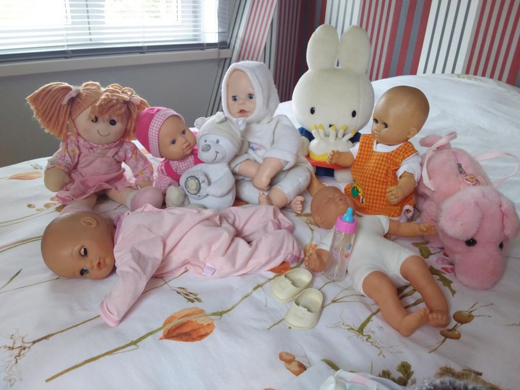 Verscheidene poppen, Ophalen, Gebruikt