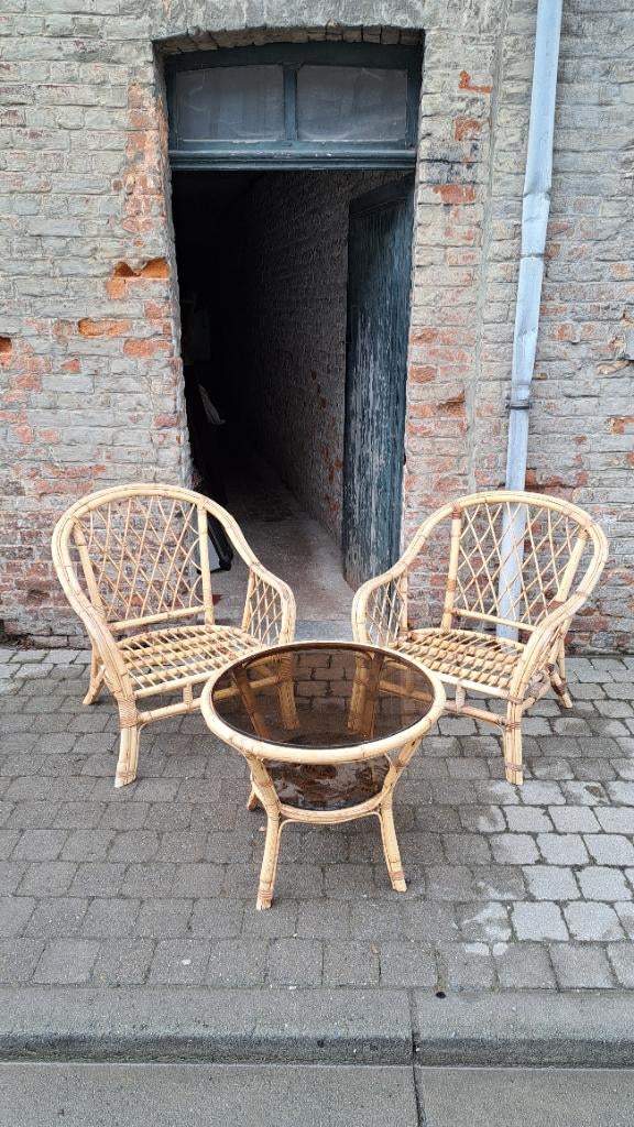 Paire de fauteuils + table en bambou, Enlèvement