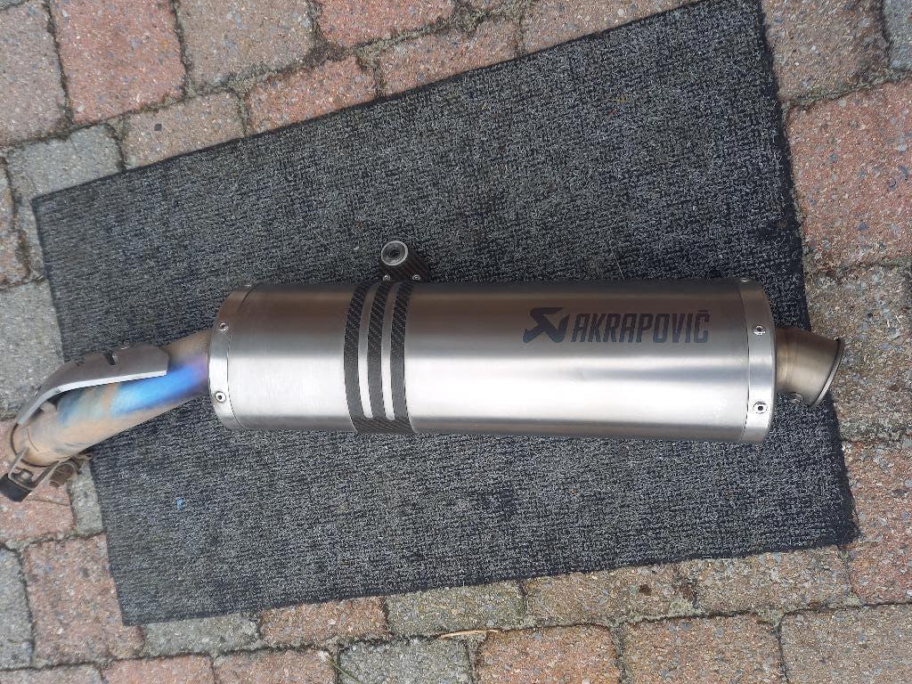 akrapovic uitlaat voor bmw 1200 gs, Motoren, Ophalen, Gebruikt