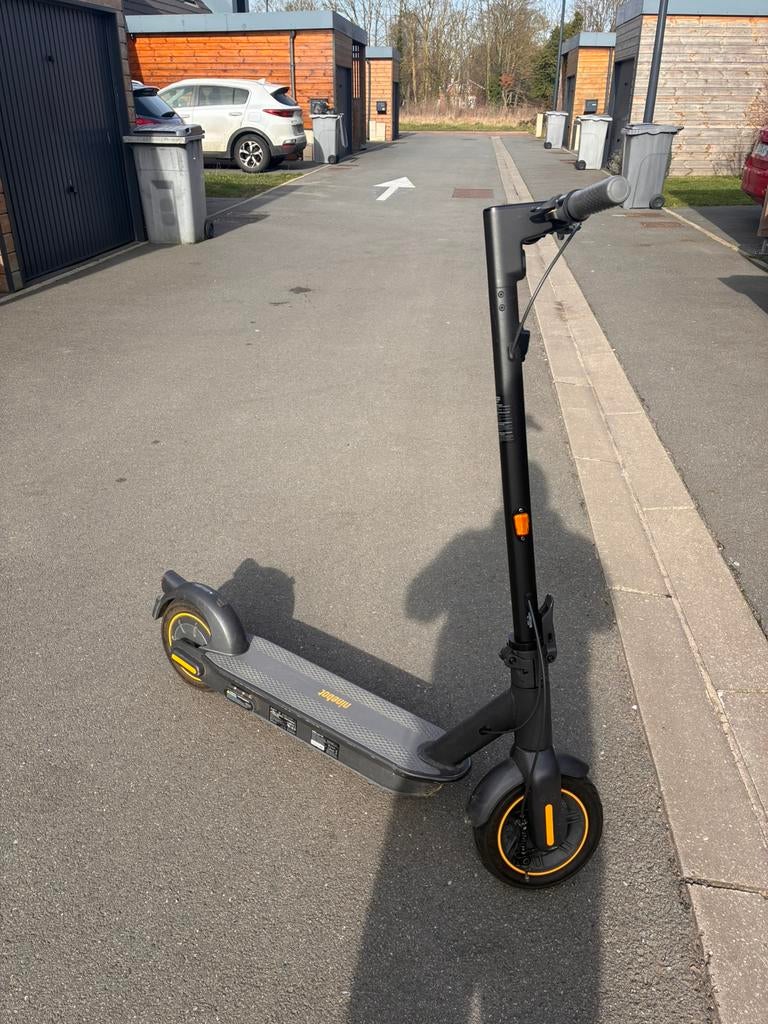 Trotinette Ninebot G30 E2, Vélos & Vélomoteurs, Enlèvement, Comme neuf