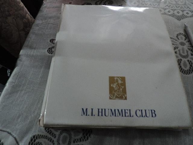 Catalogus van M.i.hummel;Insights, Boeken, Catalogussen en Folders, Gelezen, Diverse auteurs, Ophalen of Verzenden, Catalogus