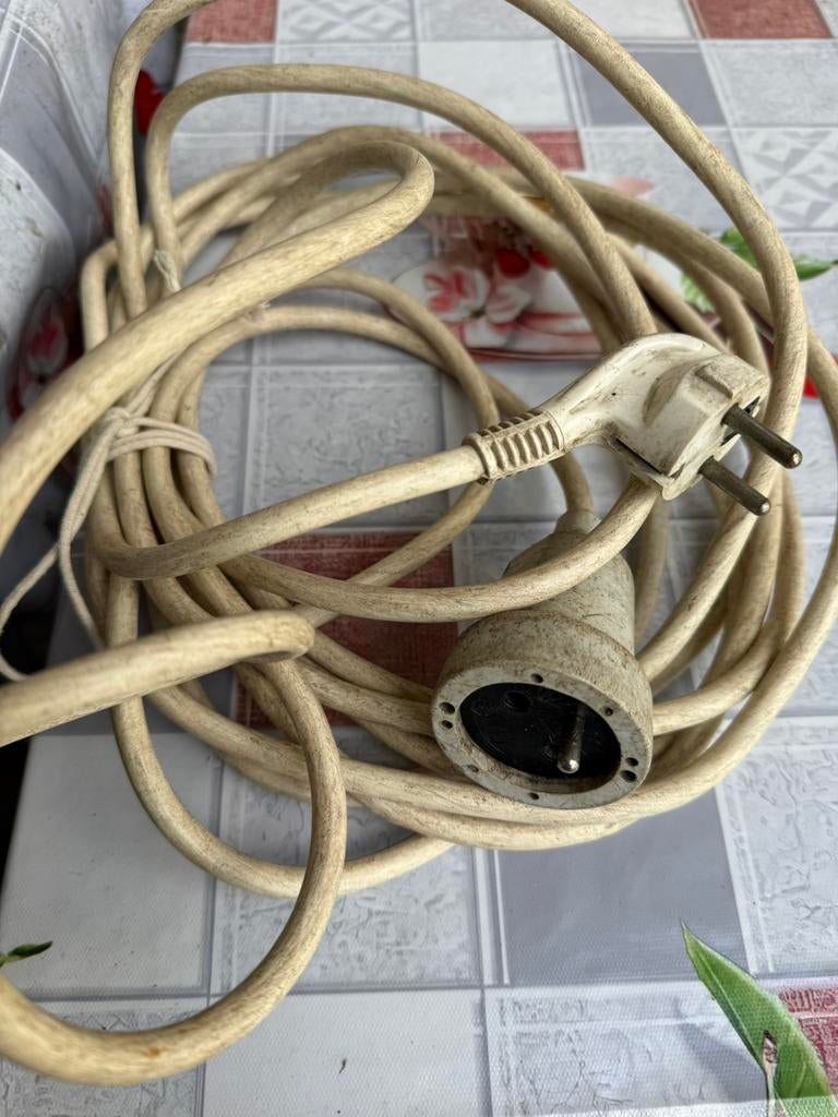Stekkerdoos / verlengkabel – 7,5 meter, Ophalen, Gebruikt