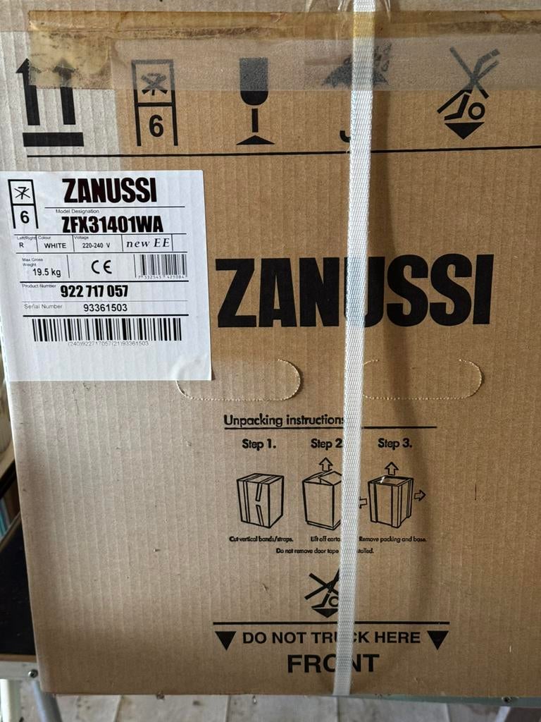 Diepvries ideaal voor op kot ( nieuw), Elektronische apparatuur, Ophalen