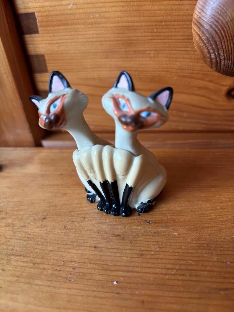 Disneyfiguur — Siamees in The Aristocats, Verzamelen, Disney, Ophalen of Verzenden, Overige figuren, Gebruikt, Beeldje of Figuurtje