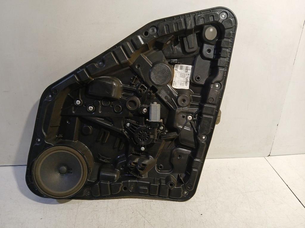 Raammechaniek elektrisch links achter Mercedes-Benz EQ-Klass, Onderdelen@venauto.nl, Van der Ven Autorecycling B.V., Ettenseweg 76, 4706 PB Roosendaal, The Netherlands