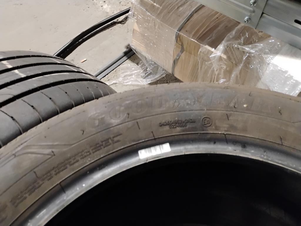 zomerbanden, Autos : Pièces & Accessoires, Pneus & Jantes, 215 mm, Véhicule de tourisme, Pneus été, Enlèvement