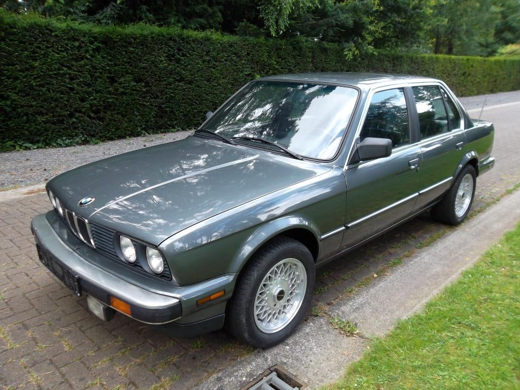 BMW E30 325 Eta 2.7 M20 motor 122 Pk, Auto's, BMW, Achterwielaandrijving, Zwart, Leder, Berline