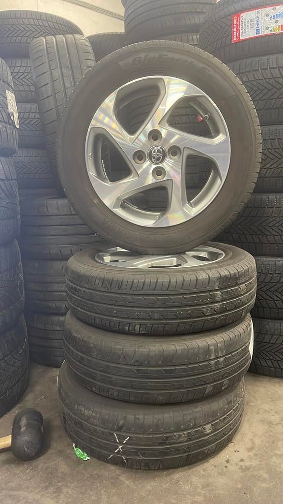 Toyota alu velgen 15Inch zomerbanden met Sensoren, Auto-onderdelen, Ophalen, Gebruikt, Toyota