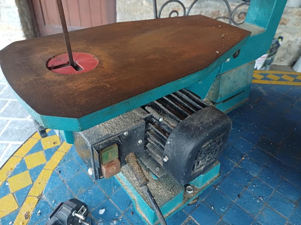 Scie à chantourner très bon état, Bricolage & Construction, Enlèvement, Utilisé