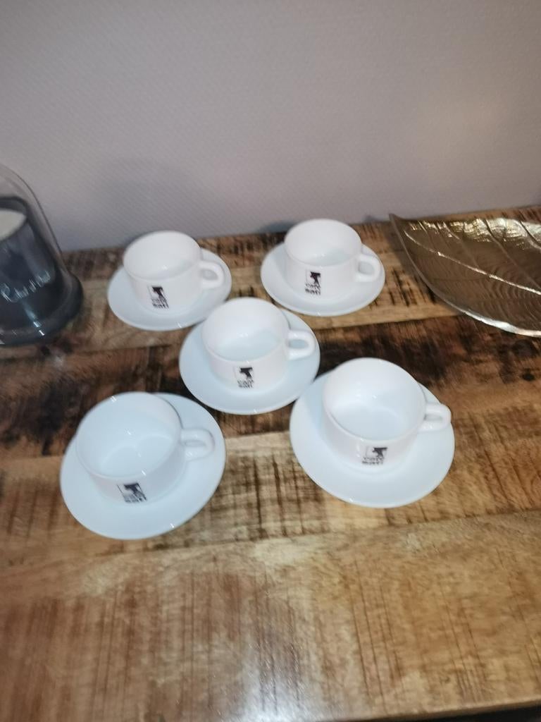 Lot de 5 tasses pour expresso état neuves, Maison & Meubles, Cuisine | Vaisselle, Comme neuf