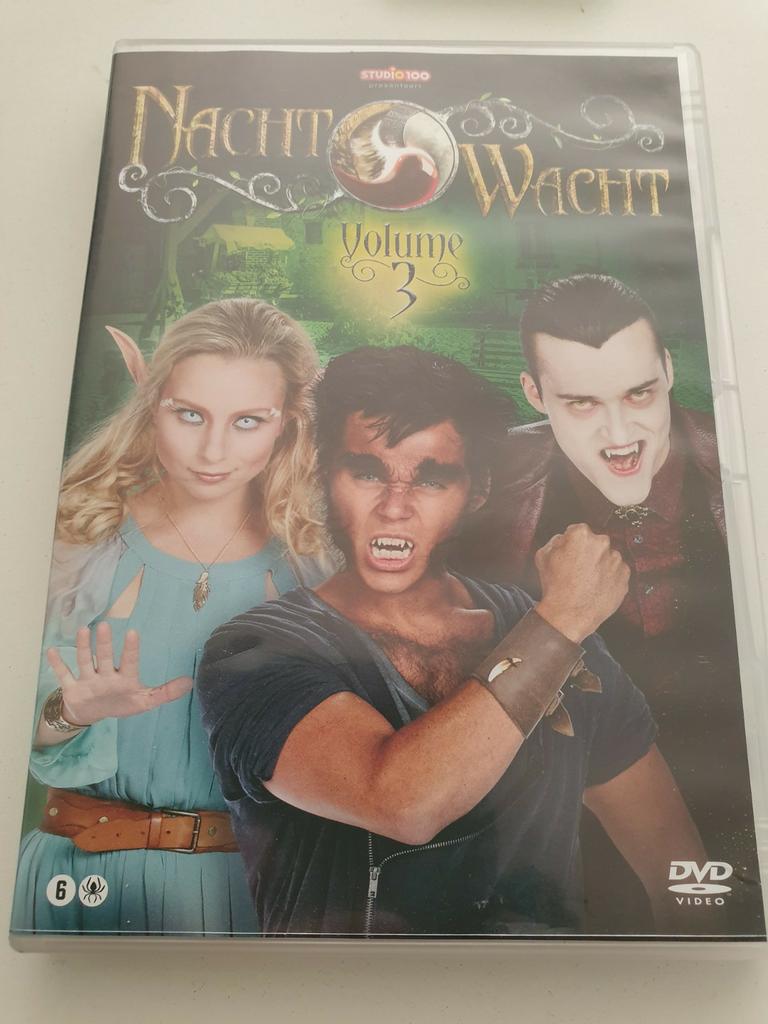 DE NACHTWACHT DVD STUDIO 100 VOLUME 3 zeldzaam editie 2017, Livres, Cinéma, Tv & Médias, Comme neuf, Médias, Enlèvement ou Envoi