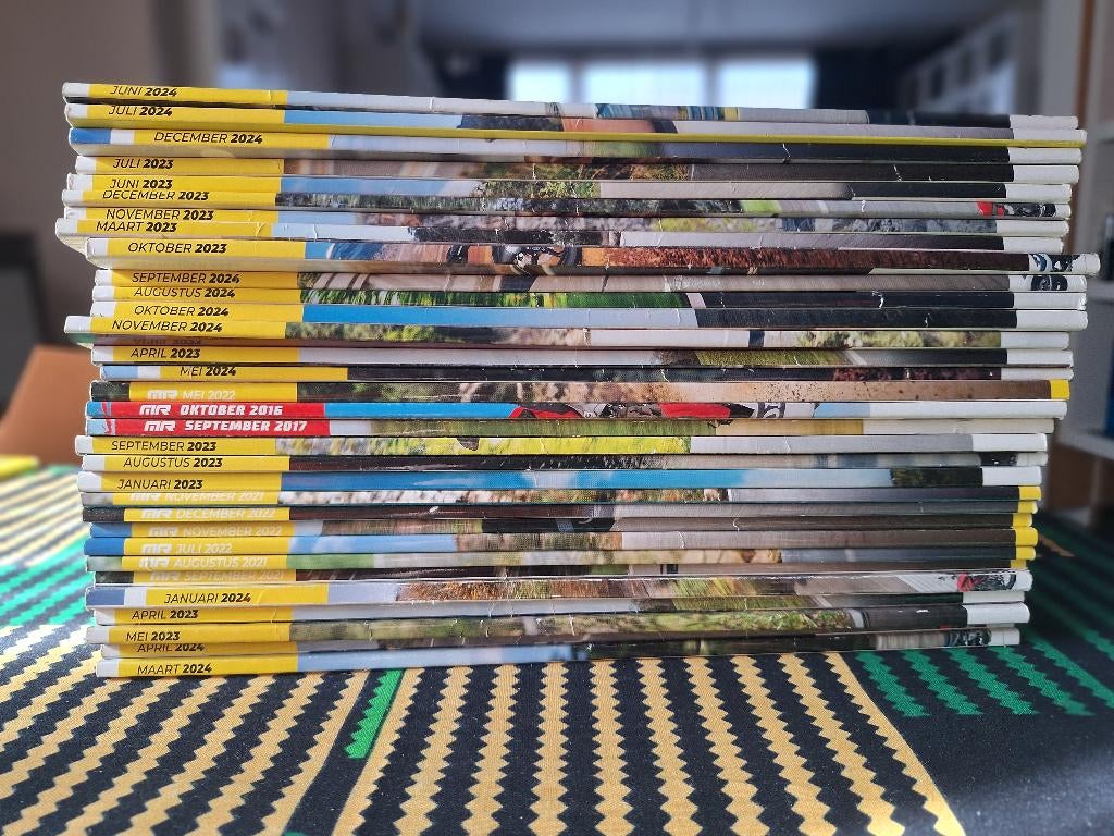 Magazines automobiles, Livres, Motos, Comme neuf, Enlèvement